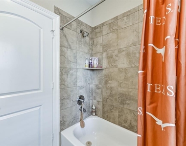 1130 Hempstead Villa Lane - Photo Thumbnail 38