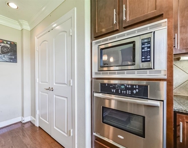 1130 Hempstead Villa Lane - Photo Thumbnail 17