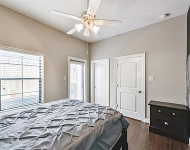 1130 Hempstead Villa Lane - Photo Thumbnail 5
