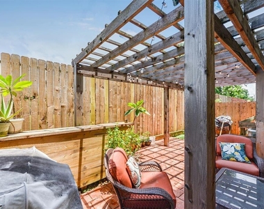 1130 Hempstead Villa Lane - Photo Thumbnail 40