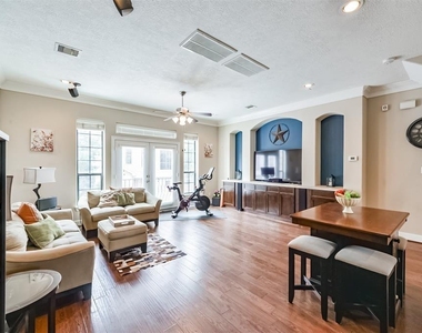1130 Hempstead Villa Lane - Photo Thumbnail 9