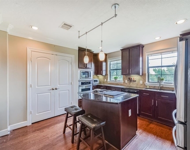 1130 Hempstead Villa Lane - Photo Thumbnail 13