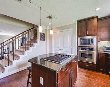 1130 Hempstead Villa Lane - Photo Thumbnail 16