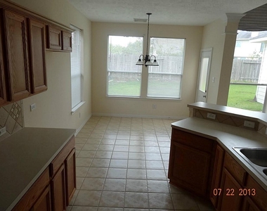 5618 Beaver Pass Lane - Photo Thumbnail 9