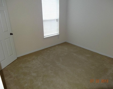 5618 Beaver Pass Lane - Photo Thumbnail 16