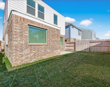 17118 Pentland Hills Way - Photo Thumbnail 26
