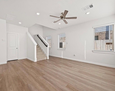 17118 Pentland Hills Way - Photo Thumbnail 14