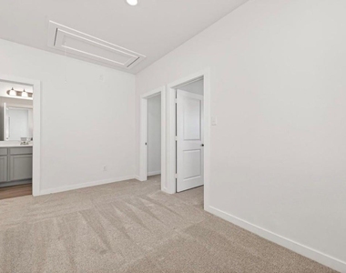 17118 Pentland Hills Way - Photo Thumbnail 17