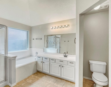 7311 Cragmont Bridge Drive - Photo Thumbnail 19