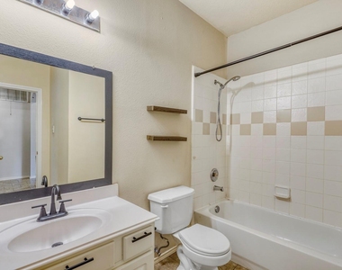 7311 Cragmont Bridge Drive - Photo Thumbnail 17
