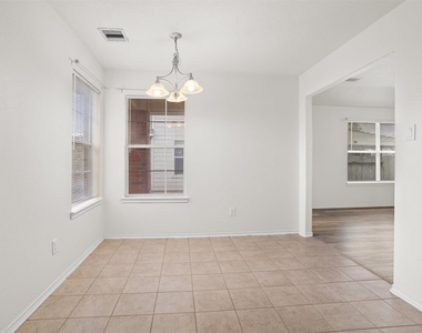 8923 Aurora Park Lane - Photo Thumbnail 6
