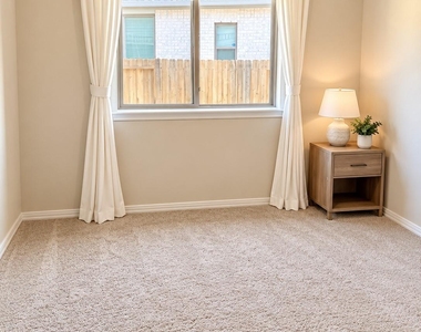 1806 Misty Field Drive - Photo Thumbnail 16