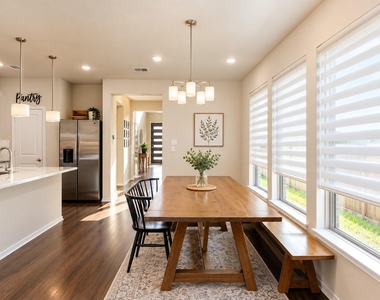 1806 Misty Field Drive - Photo Thumbnail 2