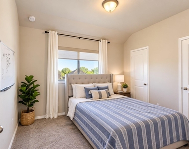 1806 Misty Field Drive - Photo Thumbnail 14