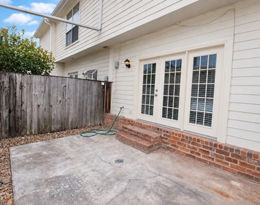 5916 Woodway Place Court - Photo Thumbnail 21