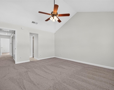 5916 Woodway Place Court - Photo Thumbnail 11