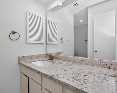 5916 Woodway Place Court - Photo Thumbnail 18