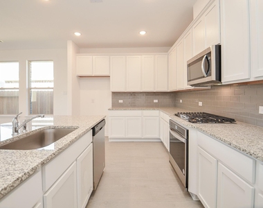 7930 Royal Palm Drive - Photo Thumbnail 13