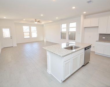 7930 Royal Palm Drive - Photo Thumbnail 12