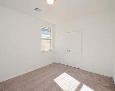 7930 Royal Palm Drive - Photo Thumbnail 16