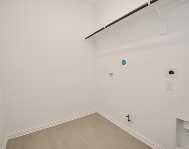 7930 Royal Palm Drive - Photo Thumbnail 20