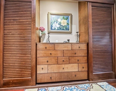 2334 Camden Drive - Photo Thumbnail 20