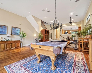 2334 Camden Drive - Photo Thumbnail 3