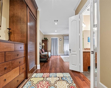 2334 Camden Drive - Photo Thumbnail 19