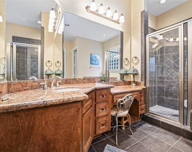 2334 Camden Drive - Photo Thumbnail 24