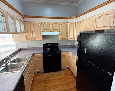 4122 Drake Street - Photo Thumbnail 10