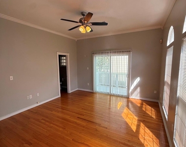 4122 Drake Street - Photo Thumbnail 13