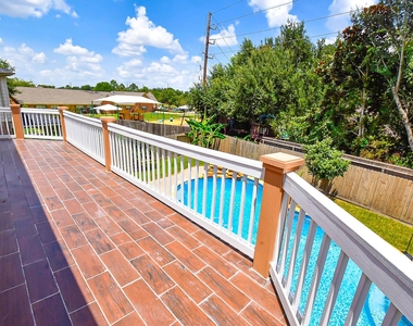 2415 Braypark Lane - Photo Thumbnail 25