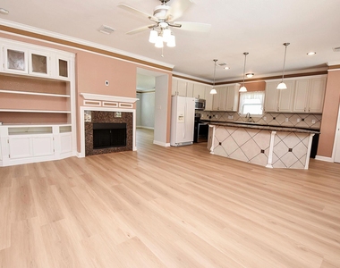 2415 Braypark Lane - Photo Thumbnail 8