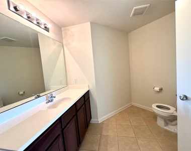 9418 Sky Blue Drive - Photo Thumbnail 7