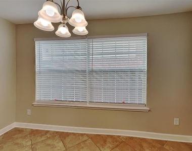 22119 Marshaven Way - Photo Thumbnail 4