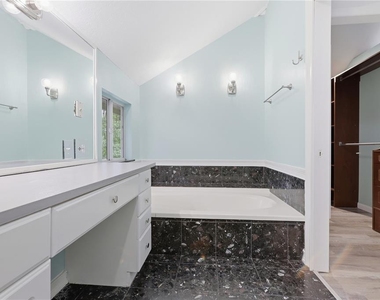 151 N Prevatt Avenue - Photo Thumbnail 18