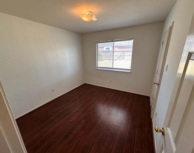 23706 Cansfield Way - Photo Thumbnail 7