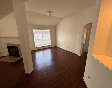23706 Cansfield Way - Photo Thumbnail 3