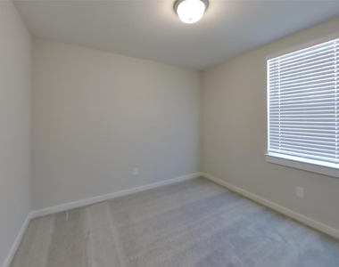 22607 Terrazzo Drive - Photo Thumbnail 10