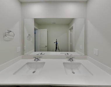 22607 Terrazzo Drive - Photo Thumbnail 12