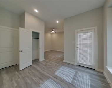 22607 Terrazzo Drive - Photo Thumbnail 2