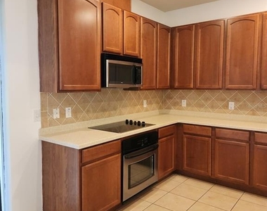 20311 Chestnut Grove Drive - Photo Thumbnail 7