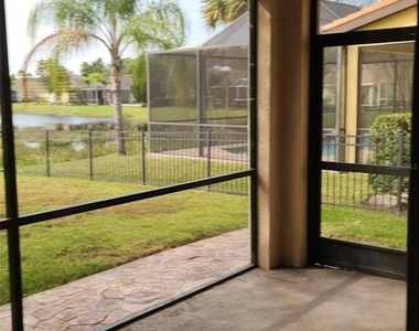 20311 Chestnut Grove Drive - Photo Thumbnail 32