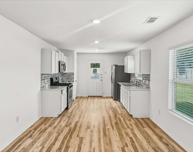 18804 Orvieto Court - Photo Thumbnail 4