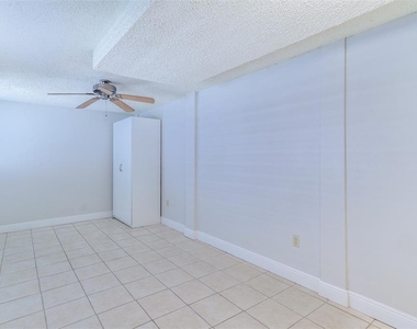 3315 W Empedrado Street - Photo Thumbnail 15