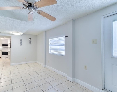 3315 W Empedrado Street - Photo Thumbnail 6
