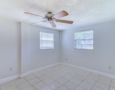3315 W Empedrado Street - Photo Thumbnail 9