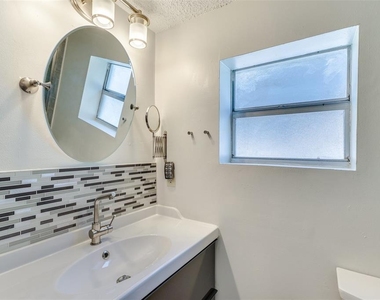 3315 W Empedrado Street - Photo Thumbnail 19