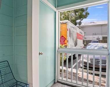 3002 W Cleveland Street - Photo Thumbnail 2