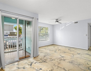 3002 W Cleveland Street - Photo Thumbnail 13